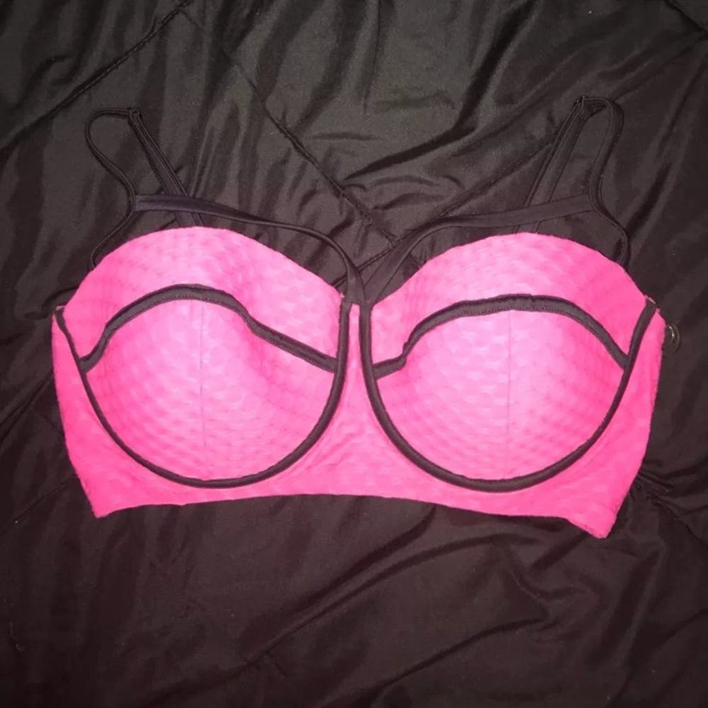 Strappy swimsuit top